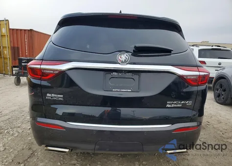 2018 Buick Enclave Avenir z USA, uszkodzony, nr VIN 5GAEVCKW2JJ172103